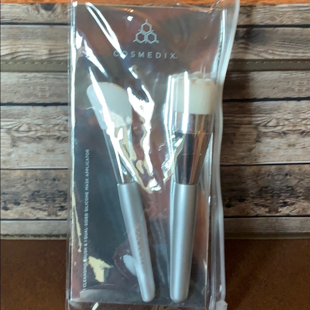 Cosmedix Skincare Brush Set